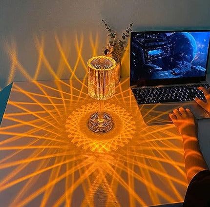 Lámpara de mesa de cristal con luz. CRISTALED